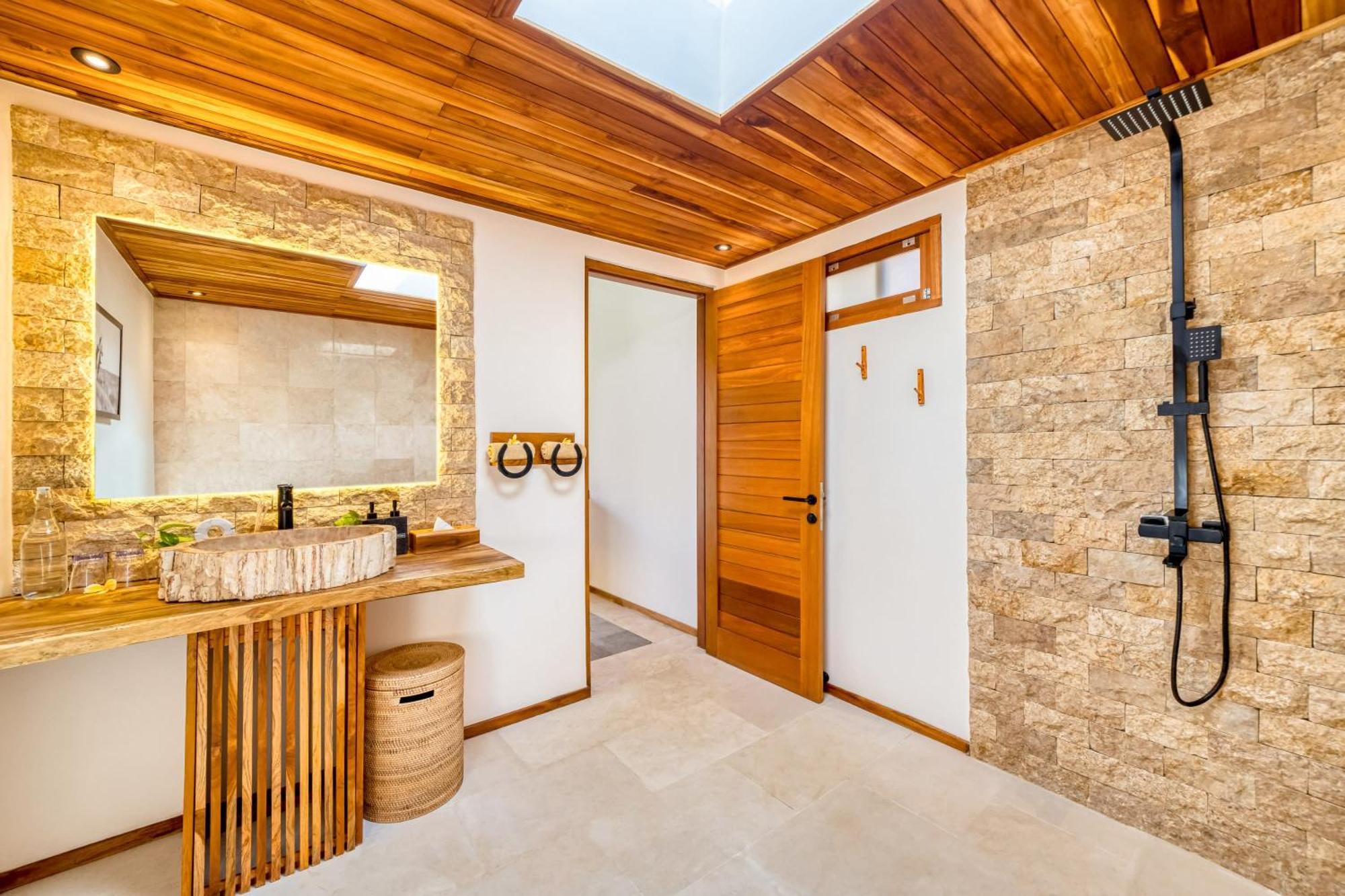 El Gaucho: Brand New 9bdr Prime Location Seminyak (Bali)