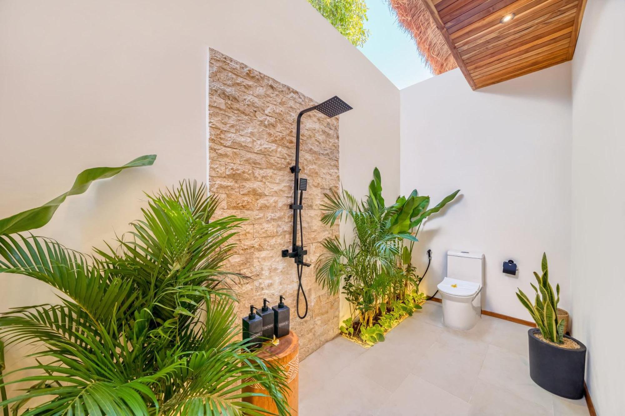 El Gaucho: Brand New 9bdr Prime Location