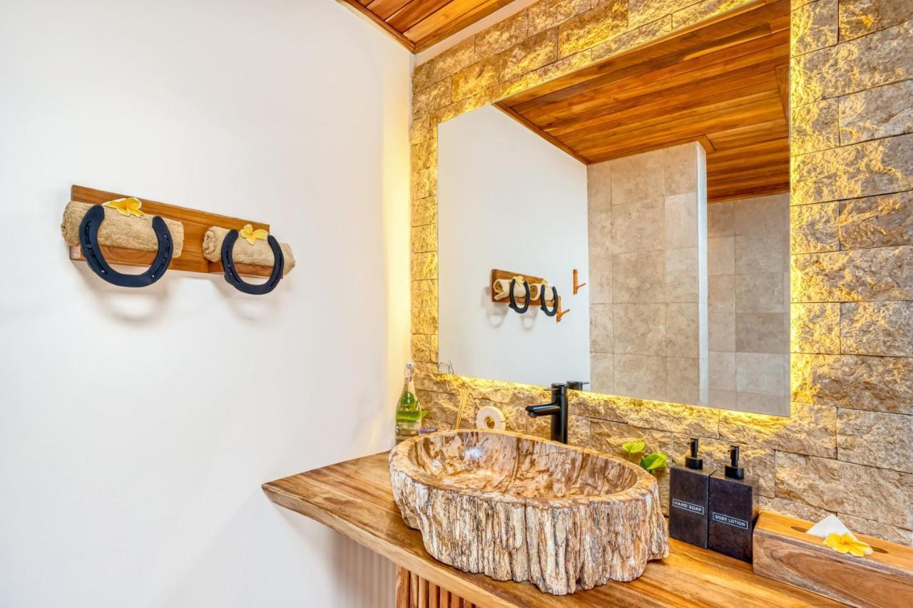 El Gaucho: Brand New 9bdr Prime Location