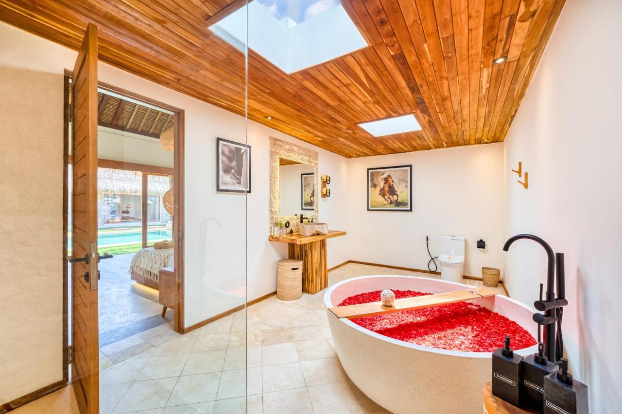 El Gaucho: Brand New 9bdr Prime Location *